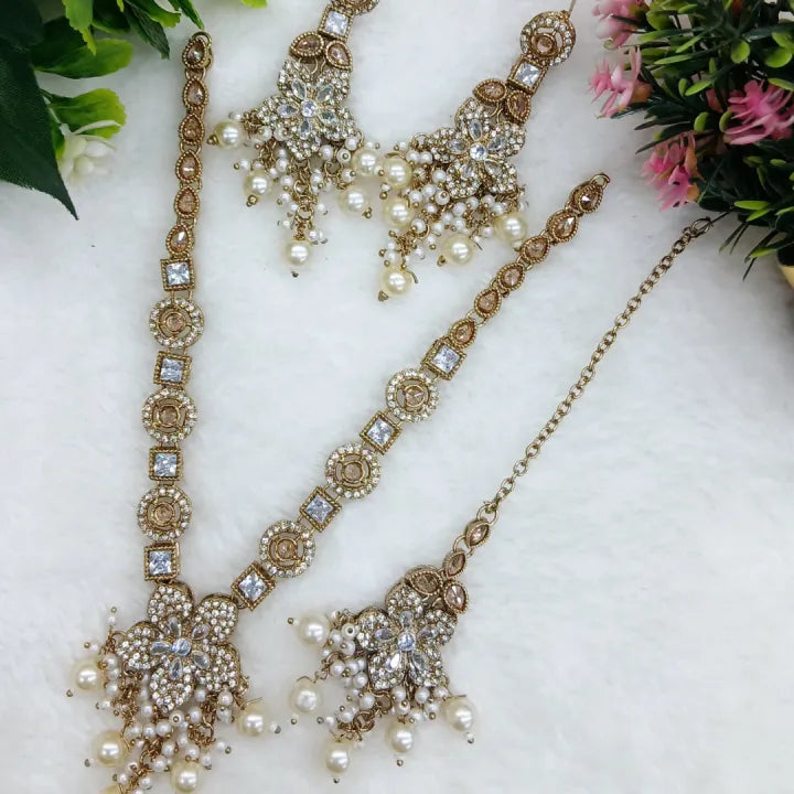 New elegant formal necklace beautiful nagena and stones work high quality mhndi polish with matching earrings and tika